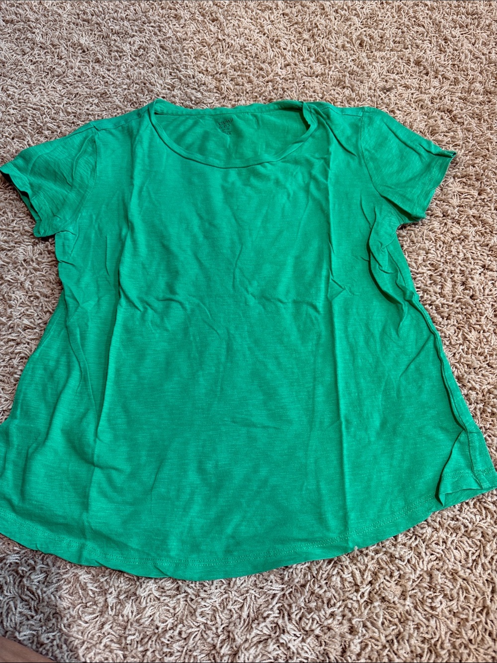 ❤️ Crown & Ivy T-Shirt - Green